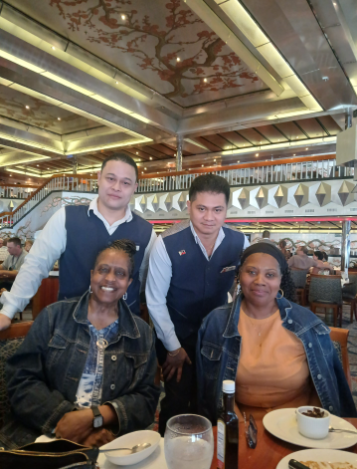 Travel experience photo shared by Shirley Holloway in Chicago IL